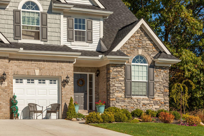 Stone Home with Kentucky Gray Ledgestone
