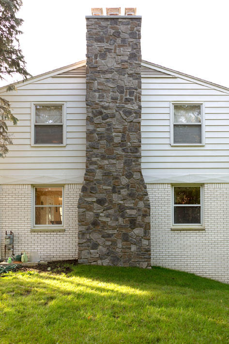 Brick & Stone Home with Aspen White Wirecut & Lancaster Fieldledge