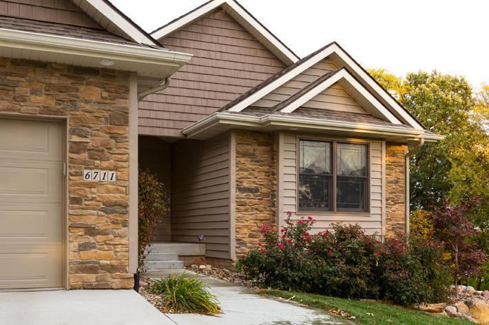 Stone Home with Ashford Ledgestone