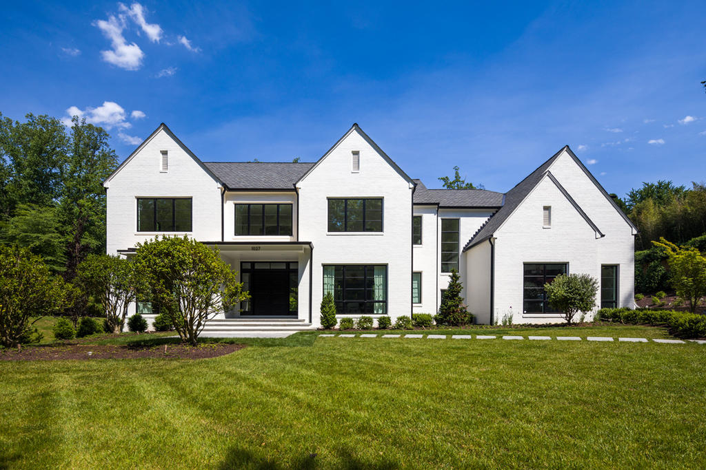 Private Residence with 900 Red Matt painted white