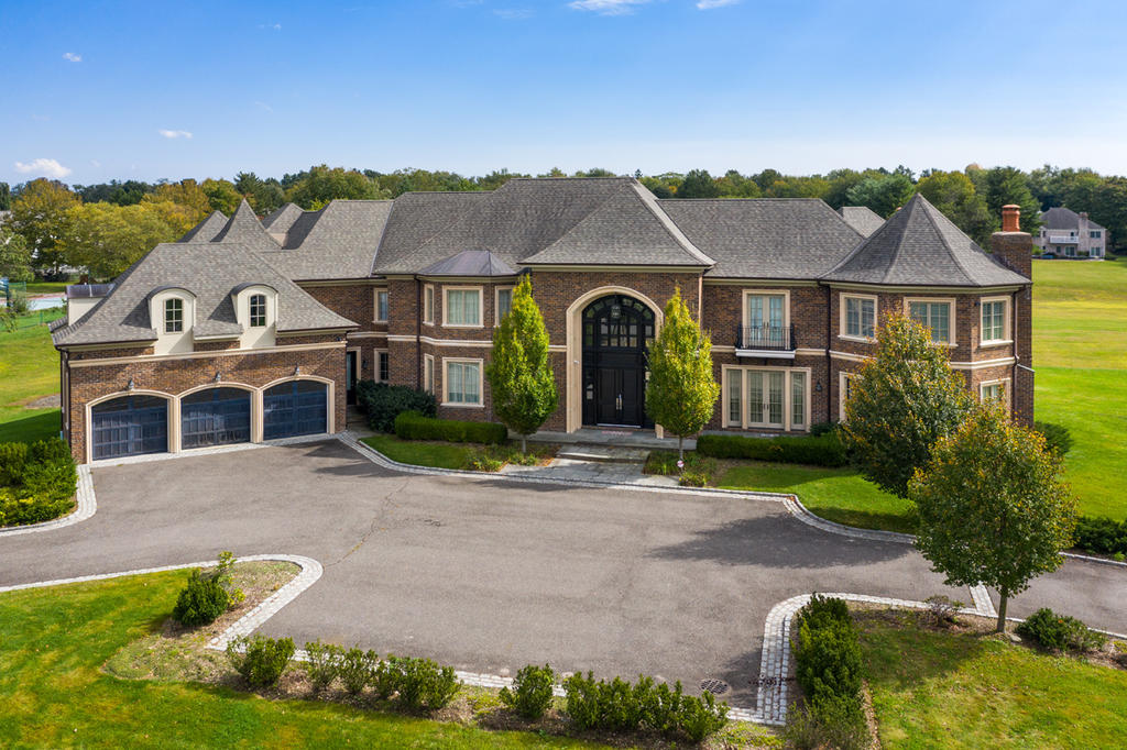 Brick Home with Atlanta Handmade