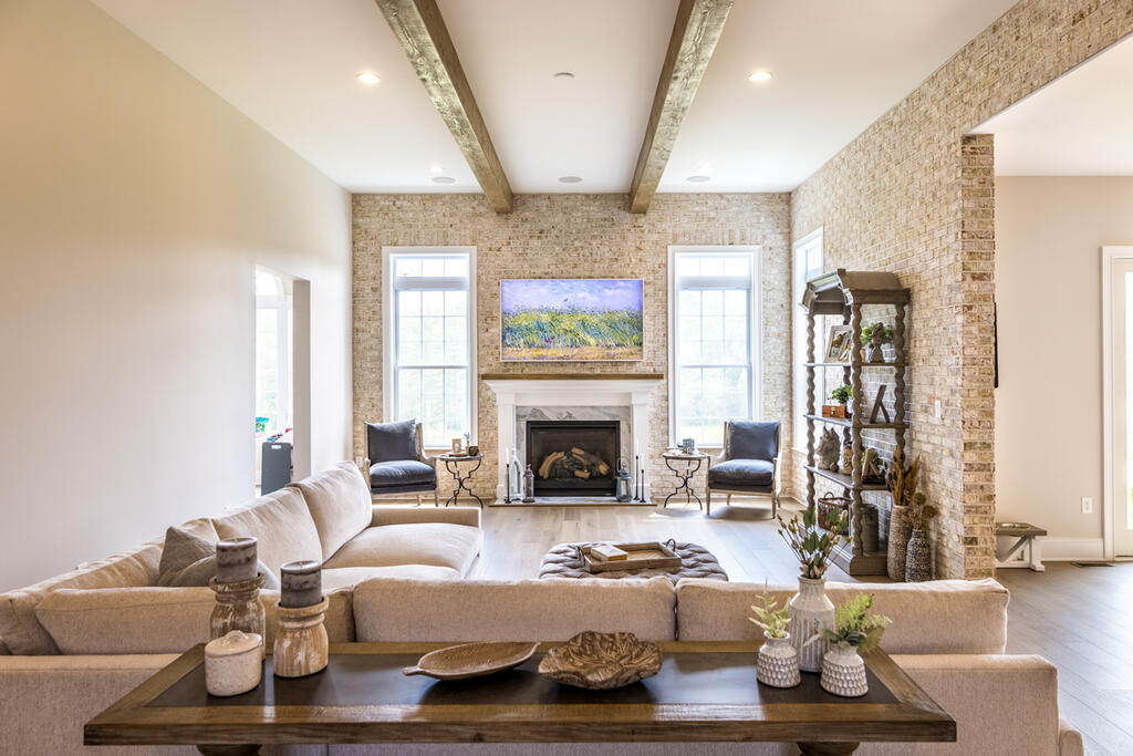 Interior with Bayhill Thin Brick