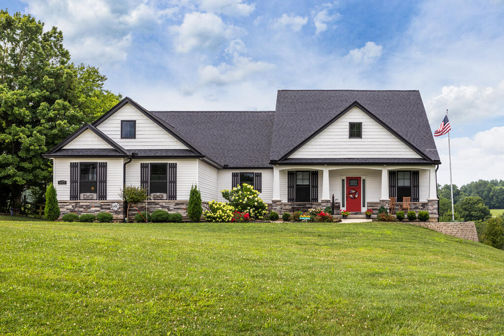 Stone Home with Chiseled Grey Stackstone