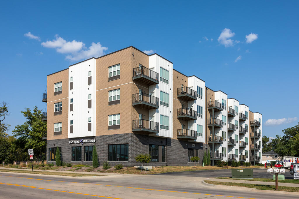 HVCD 140 Robbins Road