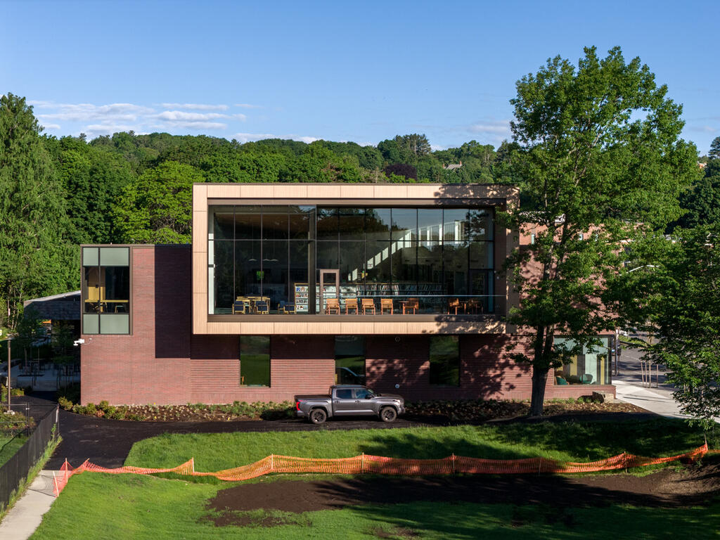 Belmont Public Library