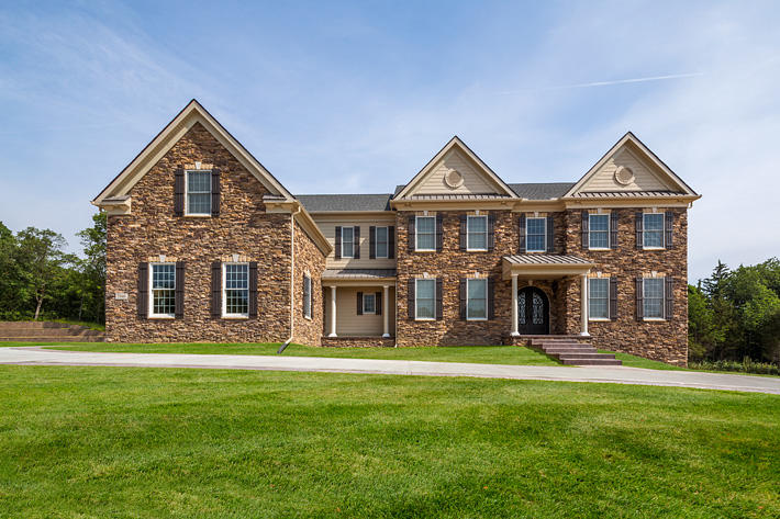 Stone Home with Buckingham Ledgestone