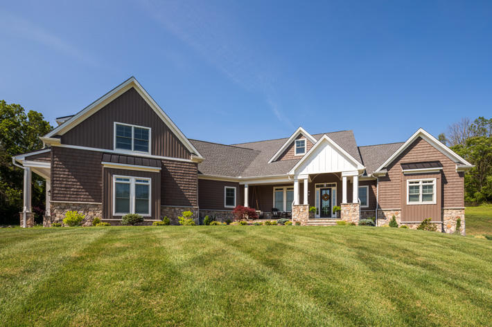 Stone Home with Canyon Fieldstone