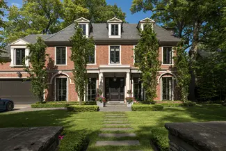 Brick Home with Georgian and Shenandoah